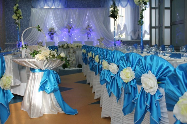 Как оформить свадьбу в синем цвете: красивые и оригинальные идеи
