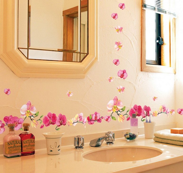 Как декорировать вашу маленькую ванную: 10 идей и 5 советов